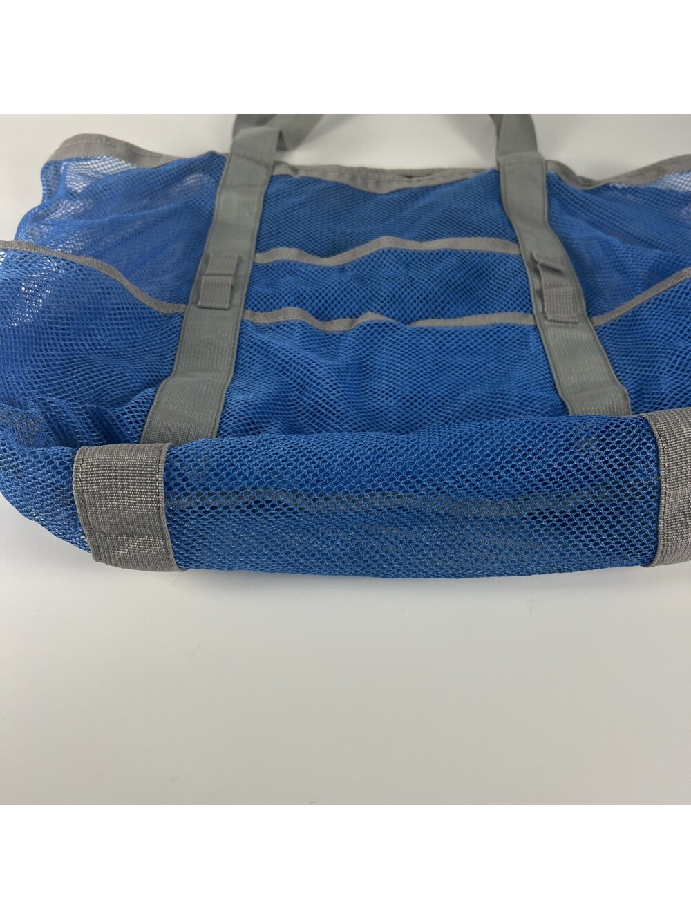 Blue Mesh Light Weight Zip Pocket Beach Tote Bag 22x17 Inches - Picture 6 of 11